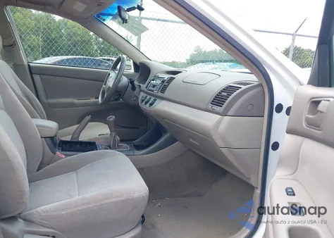 2002 Toyota Camry Le/Xle/Se из США, поврежденный, VIN JTDBE32K520035985